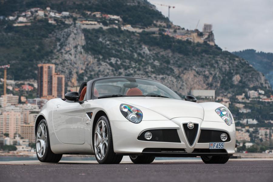  Alfa Romeo 8C Spider 2008 года  (фото 27 из 46)